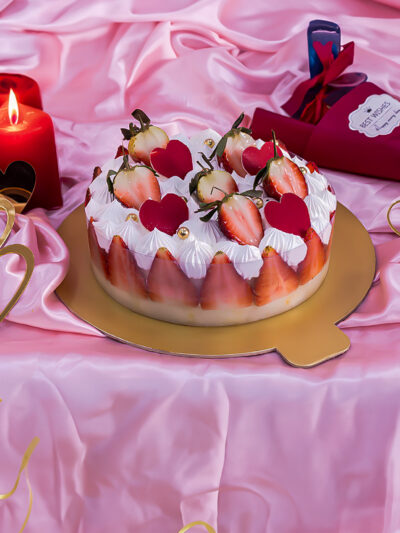 order cakes online in UAE for valentine's day