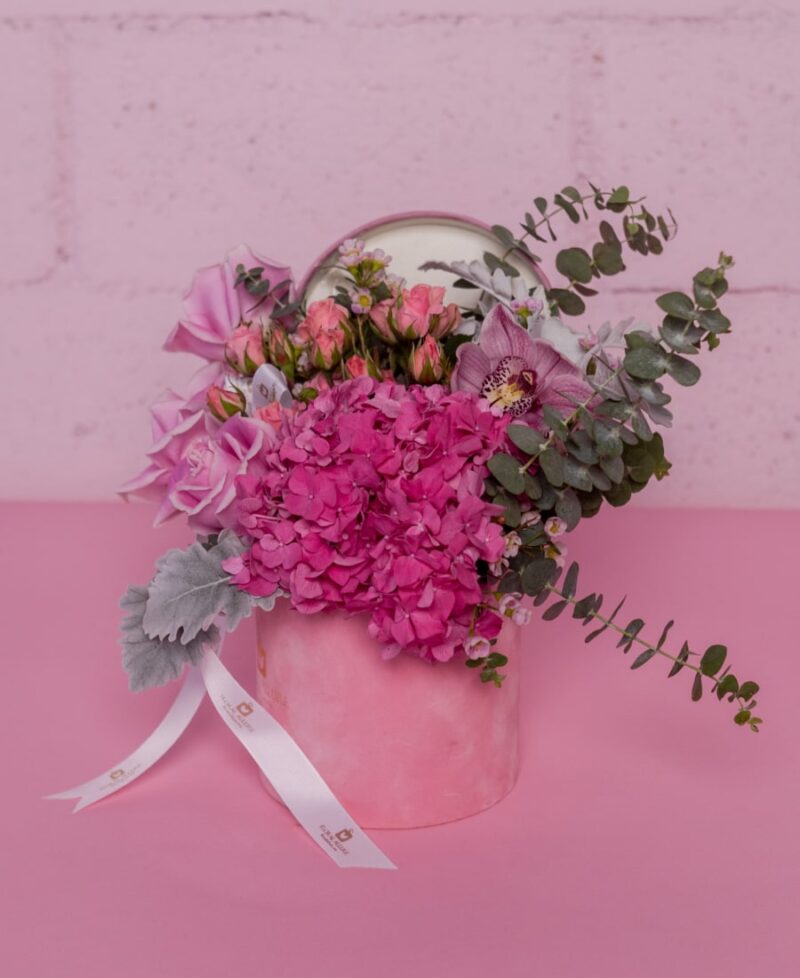Tender Pink Cloves – warm like love our collection of flowers baskets will melt any heart