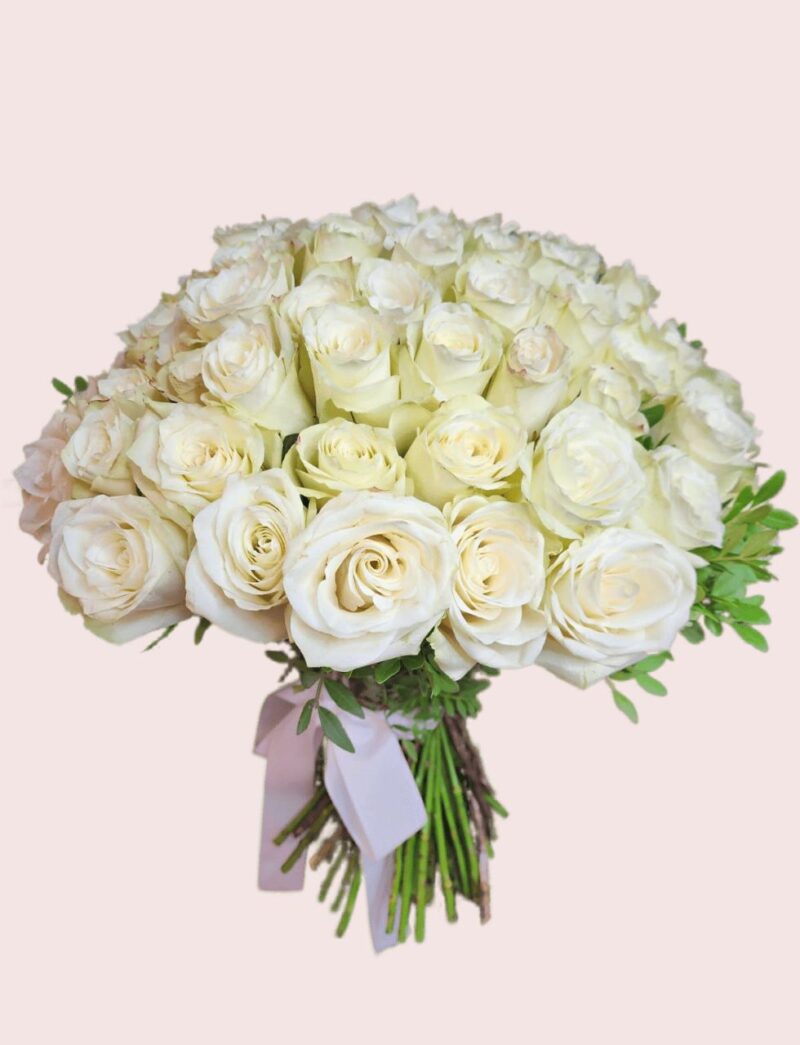 buy white roses UAE
