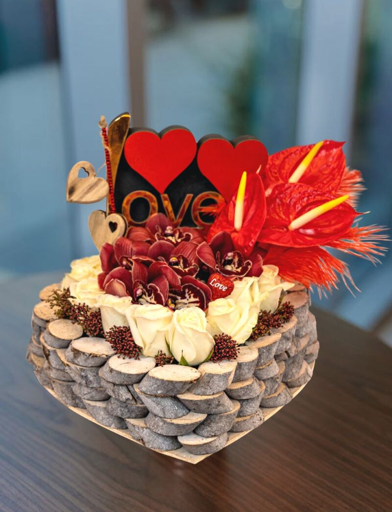 valentines day cakes and flowers
