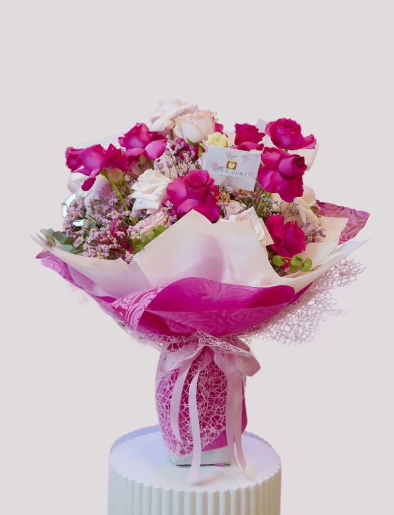 pink and white rose bouquet Dubai