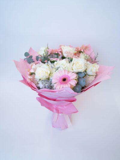 send flowers to wife in UAE