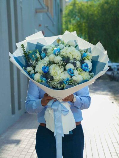 luxury flowers Dubai