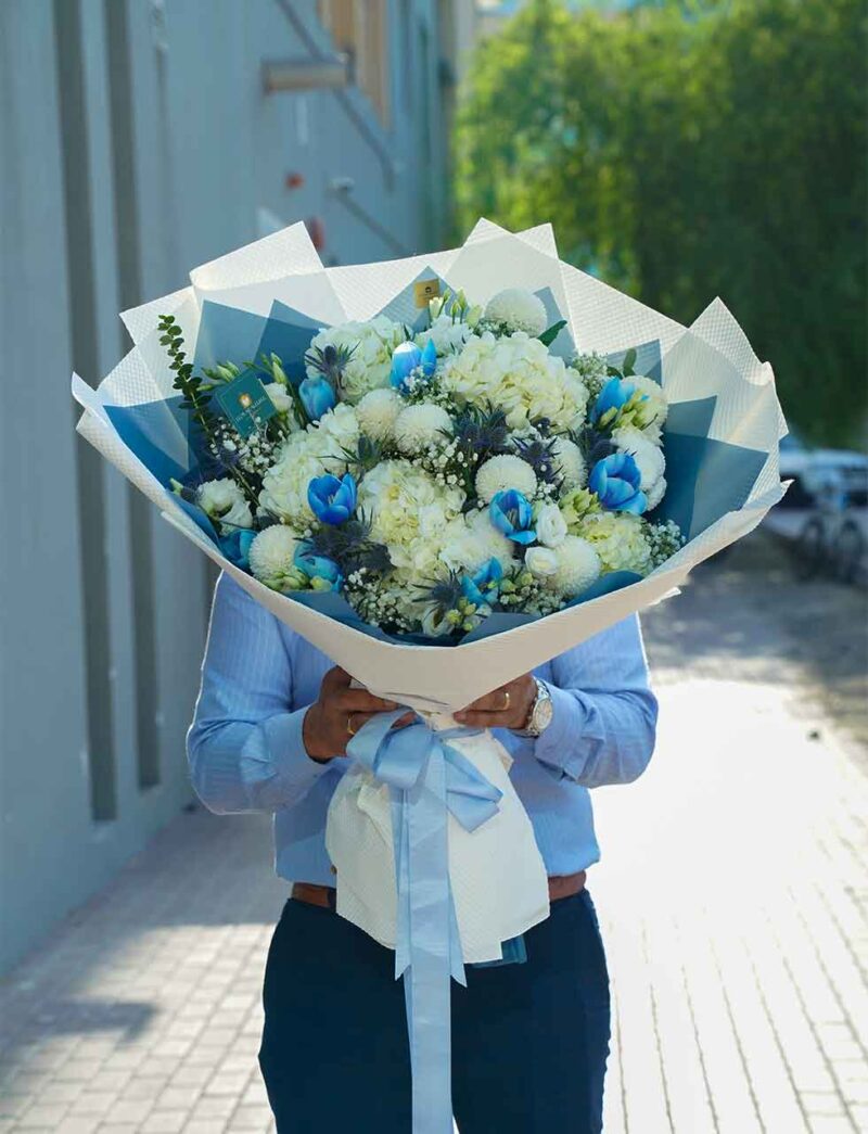 luxury flowers Dubai