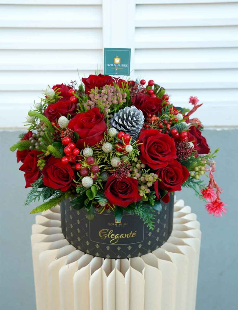Send Christmas flowers UAE