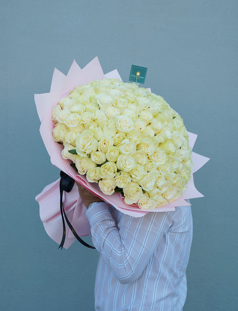 Pearl Rose Bouquet - Image 2