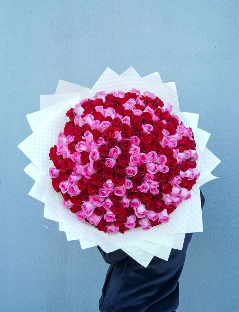 Rose bouquet for valentines day in dubai