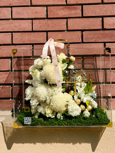 Ramadan white flower glass box with Ferrero Rocher UAE