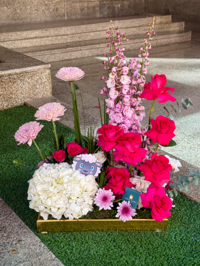Luxury Eid flower box with fresh mixed flowers